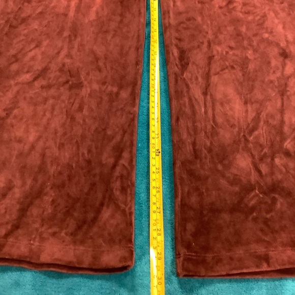 Juicy Couture Maroon Wine Velour Tracksuit - Picture 7 of 14